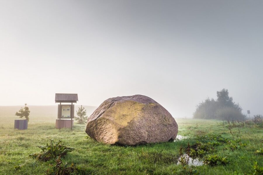 ”Odziņu” bedrīšakmens